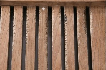 アンティーク建具　明治期　最上級　巾着金具　堂々とした佇まいが和の風格漂う総欅(ケヤキ)材の富山蔵戸1枚　(R-049323)