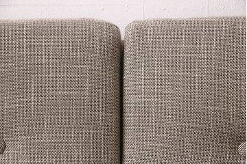 ビンテージ家具　イギリスヴィンテージ　ERCOL(アーコール)　木のぬくもりとナチュラルな雰囲気が魅力的な二人掛けソファ(2Pソファ)(R-049335)
