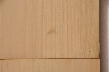 中古美品　伝統工芸品　長谷川浅次作　三方柾目造り　衣装盆付き!桔梗の飾り金具が上品な和を感じさせる加茂総桐箪笥(定価約140万円)(胴厚、総桐たんす、桐タンス、着物タンス、衣装タンス)(R-049341)