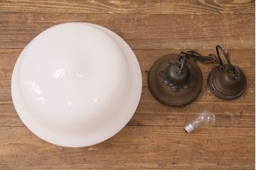 和製アンティーク　大振りサイズ　ブラケットの使い込まれた質感と花のがくのようなデザインが味わい深い吊り下げ照明(天井照明、ペンダントライト)(R-049344)