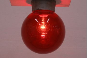 アンティーク照明　鮮やかな赤い色が空間のアクセントになる天井照明(シーリングライト)(R-049345)
