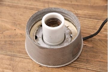 アンティーク照明　鮮やかな赤い色が空間のアクセントになる天井照明(シーリングライト)(R-049345)