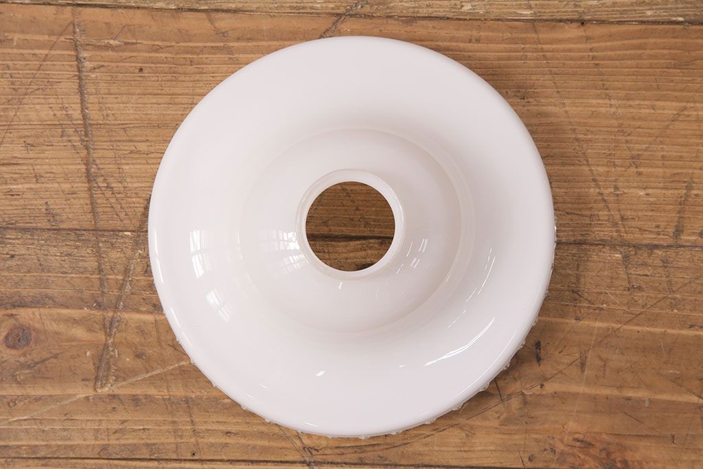 アンティーク照明　ガラスシェードが魅力!波のデザインが可愛らしい吊り下げ照明(天井照明、ペン
ダントライト、シェード)(R-049346)