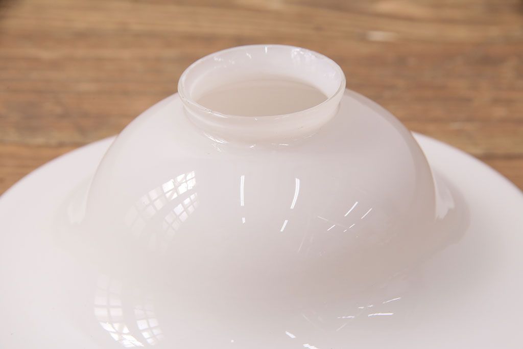 アンティーク照明　ガラスシェードが魅力!波のデザインが可愛らしい吊り下げ照明(天井照明、ペン
ダントライト、シェード)(R-049346)