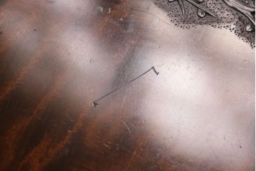 ビンテージ家具　民芸家具　繊細な桜の彫刻が見事な座卓(ローテーブル)(R-049348)