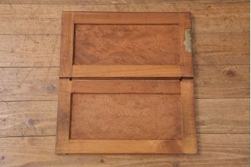 和製アンティーク　天板・楠木材　側面・ケヤキ材　今にも動き出しそうな杢目が目を引くローボード(収納棚、戸棚)、テレビ台)(R-049350)