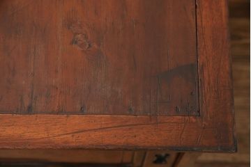 和製アンティーク　天板・楠木材　側面・ケヤキ材　今にも動き出しそうな杢目が目を引くローボード(収納棚、戸棚)、テレビ台)(R-049350)