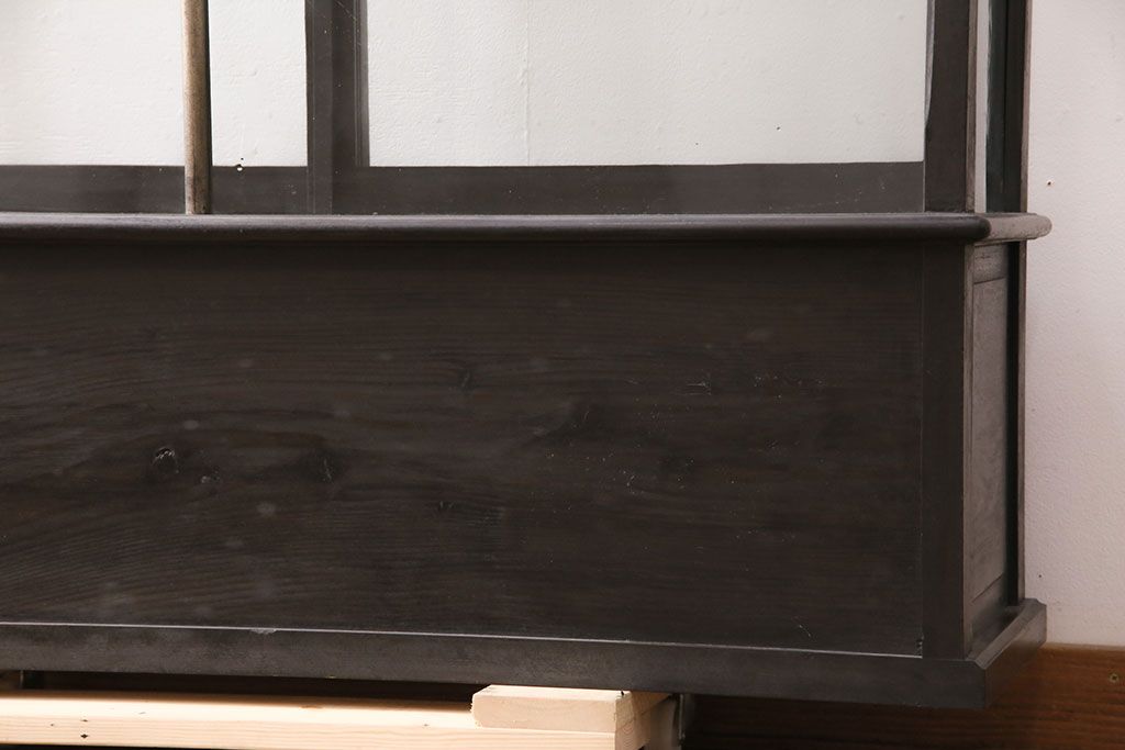 アンティーク家具　大正ロマン　天枠付き!　古いタバコ屋の薄型ガラスケース(ショーケース、陳列棚)(R-049352)