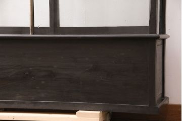 アンティーク家具　大正ロマン　天枠付き!　古いタバコ屋の薄型ガラスケース(ショーケース、陳列棚)(R-049352)