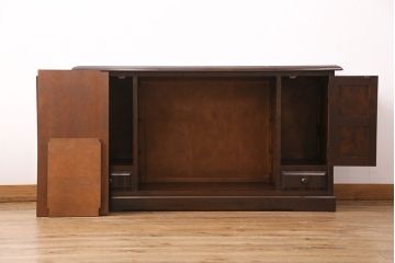中古　北海道民芸家具　HM135　クラシカルな雰囲気が魅力!落ち着きのある空間づくりにおすすめのサイドボード(キャビネット、収納棚、リビングボード)(R-049356)