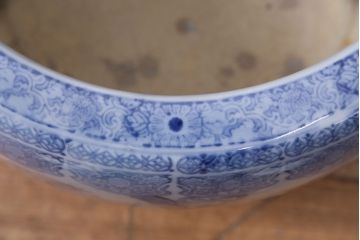 アンティーク雑貨　窓絵　花の図柄が可愛いらしい、和の趣あふれる瀬戸火鉢(鉢カバー)(R-049364)