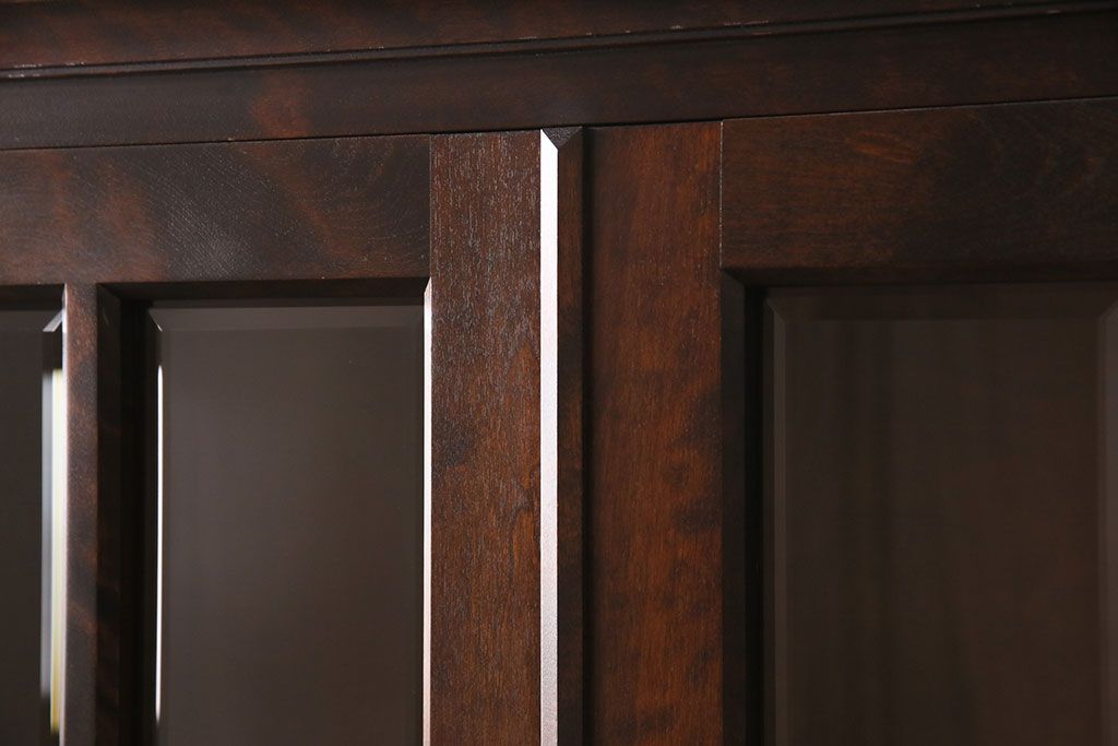 中古　北海道民芸家具　HM114K　飾り棚にもおすすめ!洗練された雰囲気が魅力の本箱(ブックケース、キャビネット、飾り棚、収納棚)(定価約25万7千円)(R-049372)