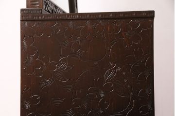 中古　伝統工芸　軽井沢彫り　咲き誇る桜の彫刻が美しいドレッシングチェスト(ドレッサー、鏡台、引き出し)(R-049377)