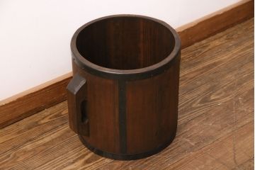 アンティーク雑貨　古い木の味わいがたっぷりと感じられる一斗枡(一斗マス)(R-049382)