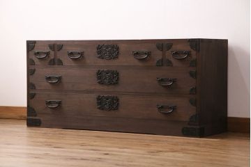 中古美品　総桐材　しっとりとした落ち着きのある色合いが素敵な加茂総桐箪笥(定価約35万円)(総桐たんす、桐箪笥、引き出し、チェスト、リビングボード、テレビボード)(R-049383)