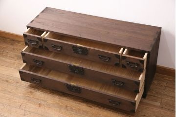 中古美品　総桐材　しっとりとした落ち着きのある色合いが素敵な加茂総桐箪笥(定価約35万円)(総桐たんす、桐箪笥、引き出し、チェスト、リビングボード、テレビボード)(R-049383)
