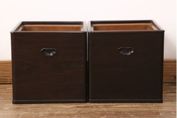 和製アンティーク　指物工芸品　美品　外箱付き!紫檀(シタン)材の深みを帯びた色合いが美しい角火鉢2個セット(木製火鉢)(R-049385)