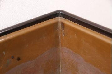 和製アンティーク　指物工芸品　美品　外箱付き!紫檀(シタン)材の深みを帯びた色合いが美しい角火鉢2個セット(木製火鉢)(R-049386)
