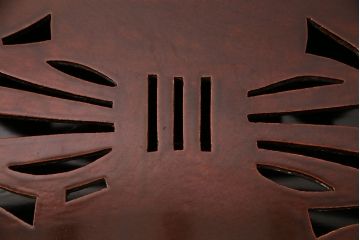 和製アンティーク　明治大正期　総ケヤキ材　漆塗り　和の趣き溢れる雰囲気が魅力!透かし彫りの意匠が目を惹く収納箱(木箱、小物収納)(R-049387)
