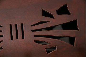 和製アンティーク　明治大正期　総ケヤキ材　漆塗り　和の趣き溢れる雰囲気が魅力!透かし彫りの意匠が目を惹く収納箱(木箱、小物収納)(R-049387)