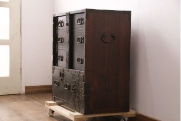 和製アンティーク　明治期　総桐材　コンパクトサイズで取り入れやすいシックな佇まいが魅力の庄内小箪笥(引き出し、チェスト、時代箪笥、桐箪笥、桐たんす)(R-049390)