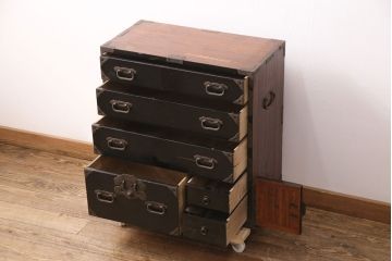 和製アンティーク　明治期　総桐材　コンパクトサイズで取り入れやすいシックな佇まいが魅力の庄内小箪笥(引き出し、チェスト、時代箪笥、桐箪笥、桐たんす)(R-049390)