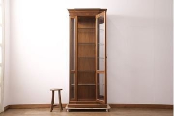 中古　美品　DREXEL HERITAGE(ドレクセルヘリテイジ)　FRANCESCA(フランチェスカ)シリーズ　キュリオケース(飾り棚、ショーケース、キャビネット)(定価約74万円)(R-049391)