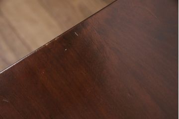 中古美品　松本民芸家具　シックなダイニング作りにおすすめのB型食卓(ダイニングテーブル、4人掛け)(定価約27万円)(R-049397)