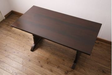 中古美品　松本民芸家具　シックなダイニング作りにおすすめのB型食卓(ダイニングテーブル、4人掛け)(定価約27万円)(R-049398)