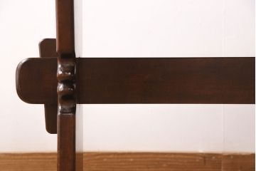 中古美品　松本民芸家具　シックなダイニング作りにおすすめのB型食卓(ダイニングテーブル、4人掛け)(定価約27万円)(R-049398)