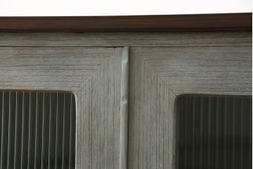 和製アンティーク　ペイントカラーとモールガラスの組み合わせがお洒落なリビングボード(ローボード、テレビ台、収納棚)(R-049399)