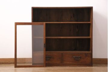 和製アンティーク　ヒノキ材製　レトロな雰囲気づくりにおすすめな戸棚(収納棚、キャビネット、飾り棚)(R-049403)