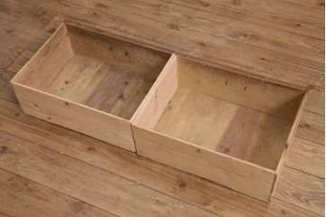 和製アンティーク　ヒノキ材製　レトロな雰囲気づくりにおすすめな戸棚(収納棚、キャビネット、飾り棚)(R-049403)