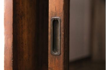 和製アンティーク　ヒノキ材製　レトロな雰囲気づくりにおすすめな戸棚(収納棚、キャビネット、飾り棚)(R-049403)