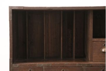 和製アンティーク　モールガラス　ノスタルジックな雰囲気漂う杉材製戸棚(収納棚、キャビネット、引き出し)(R-049404)
