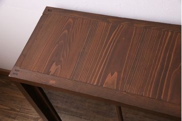 和製アンティーク　当店リメイク　前面ヒノキ材　シンプルで取り入れやすい!赤みがかった木肌が美しいガラス戸棚(サイドボード、収納棚、キャビネット)(R-049406)