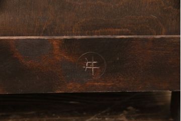 中古　松本民芸家具　シックで落ち着いた佇まいが魅力的なA型下駄箱(収納棚)(定価約27万円)(R-049411)