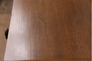 和製アンティーク　楠木　レトロで可愛らしい!小振りなサイズのサイドキャビネット(電話台、収納棚)(R-049414)