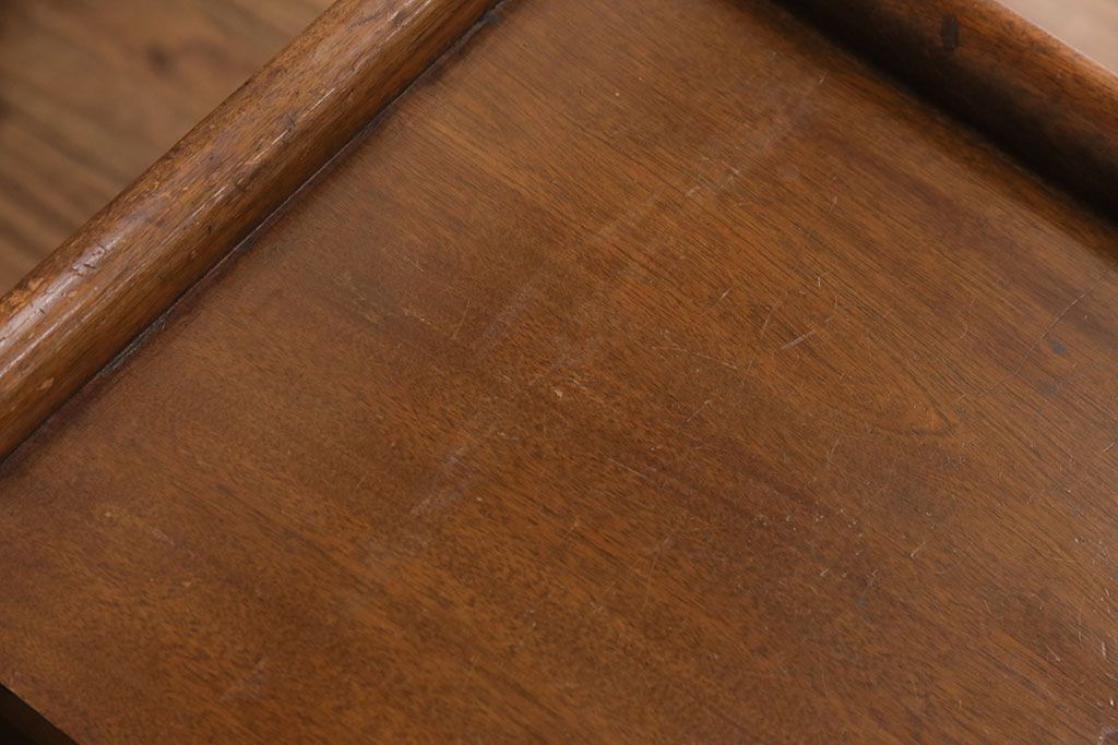 和製アンティーク　楠木　レトロで可愛らしい!小振りなサイズのサイドキャビネット(電話台、収納棚)(R-049414)