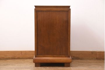 和製アンティーク　楠木　レトロで可愛らしい!小振りなサイズのサイドキャビネット(電話台、収納棚)(R-049414)