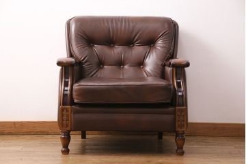 ヴィンテージ　カリモク家具(karimoku)　渋い雰囲気が格好良いレトロソファ(一人掛け、アームソファ、合皮、ビンテージ)(R-049416)