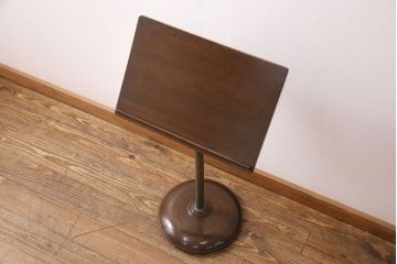 アンティーク雑貨　メニュー台にもおすすめ!栓材製のレトロな譜面台(譜面立て、ミュージックスタンド、メニュー立て)(R-049418)