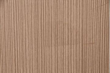 中古　国産　衣装盆付き　上品なデザインの引手金具が魅力的な総桐箪笥(胴丸、衣装箪笥、着物箪笥、和タンス、桐たんす)(定価140万円)(R-049419)