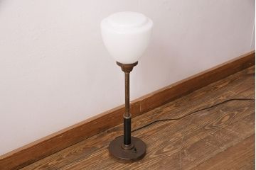 アンティーク照明　柔らかな光がムードを盛り上げるスタンドライト(フロアランプ、間接照明)(R-049426)