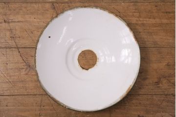 アンティーク照明　古き良き時代の味が魅力的なホーロー製天井照明(吊り下げ照明、ペンダントライト、琺瑯)(R-049430)