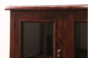 中古　九州民芸家具　美品!クラシカルな佇まいで上品な空間を演出するサイドボード(リビングボード、ローボード)(定価約70万円)(R-049432)