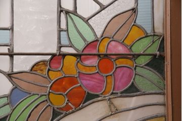 和製アンティーク　国産のアンティークとしては珍しい全面特大ステンドグラスで彩られたドア(建具)(R-049441)