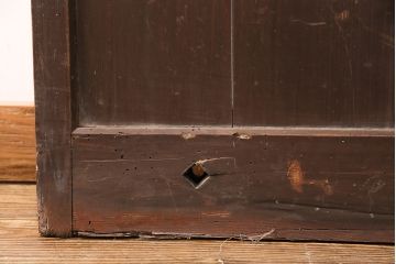 アンティーク建具　明治～大正期　整然と並ぶ縦桟が和モダンな雰囲気を高める蔵戸1枚　(R-049442)