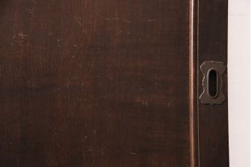 アンティーク建具　総栗一枚板を使用した上質な印象を高める蔵戸(玄関戸、引き戸)(R-049444)