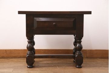 中古美品　松本民芸家具　ワンランク上の贅沢な空間にぴったりな風格漂うナイト卓子(サイドテーブル)(R-049448)